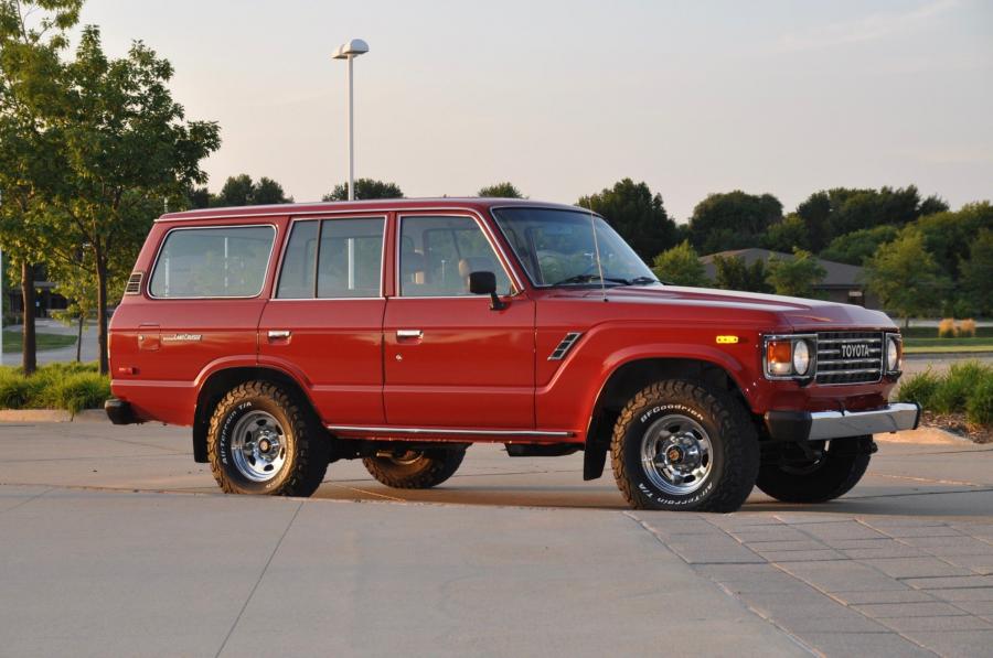  Toyota Land Cruiser 60 (FJ60) 1984 года  (NA) (фото 38 из 251)